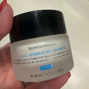 SkinCeuticals A.G.E. Interrupter Advanced Moisturizer - White and Blue
